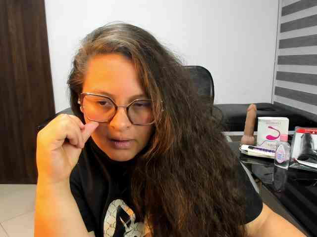 SaraThonson webcam
