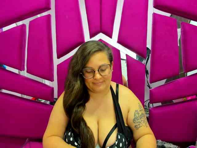 SaraThonson webcam