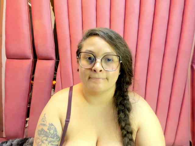 SaraThonson webcam