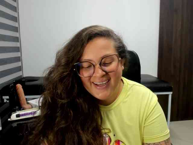SaraThonson webcam