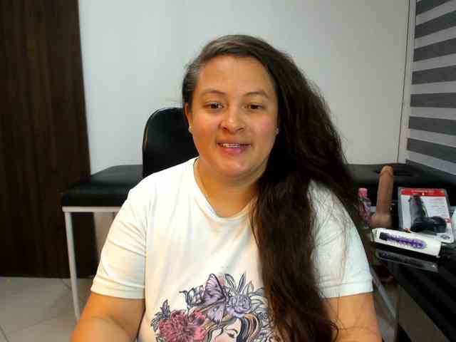 SaraThonson webcam