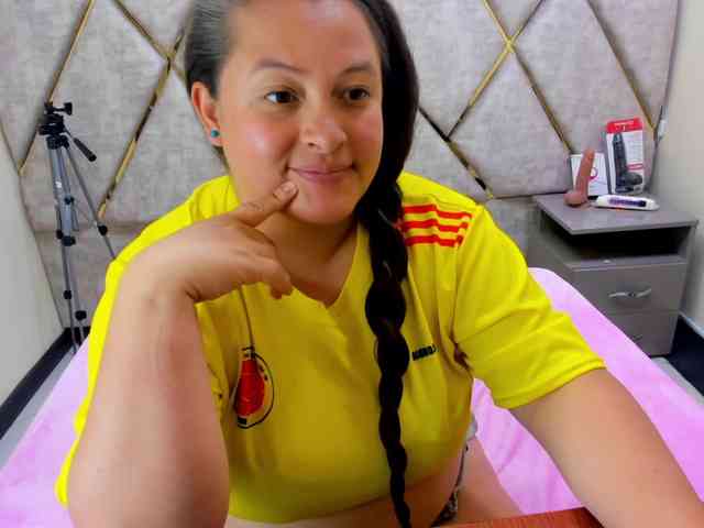 SaraThonson webcam