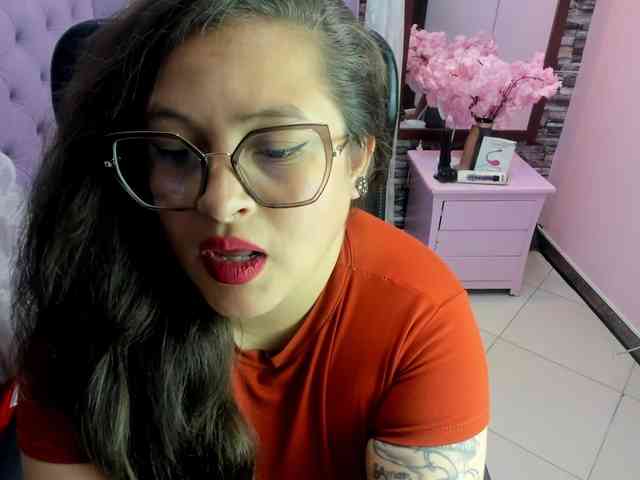 SaraThonson webcam