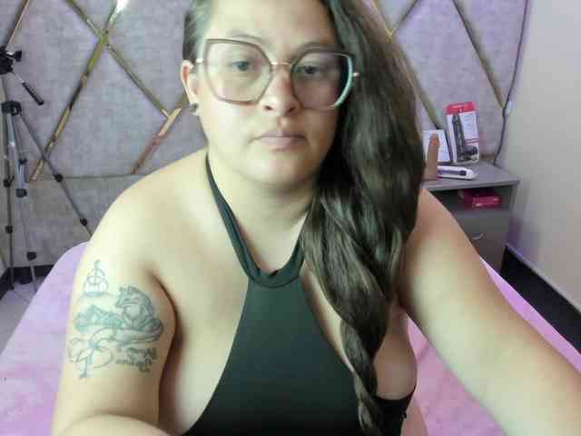 SaraThonson webcam