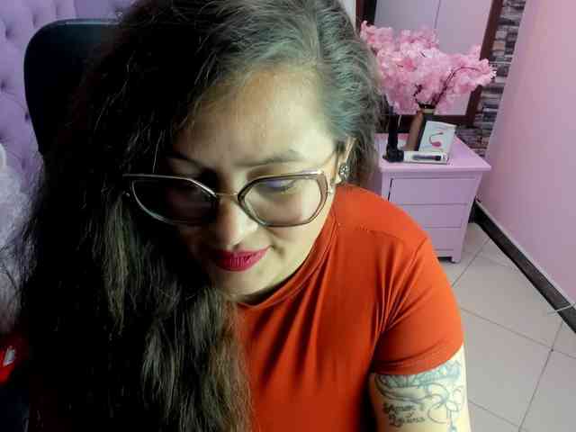 SaraThonson webcam
