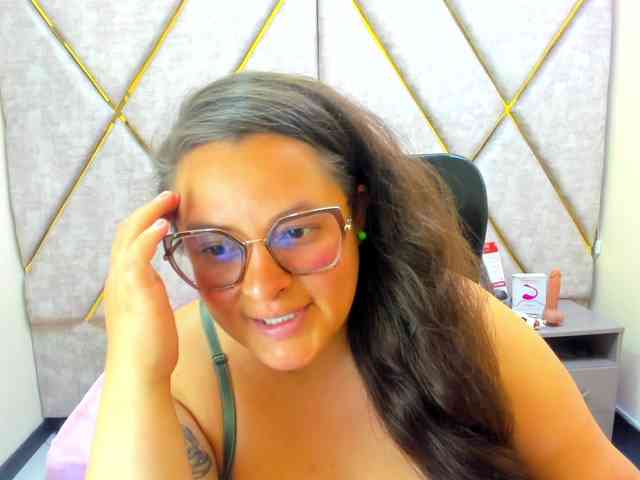 SaraThonson webcam