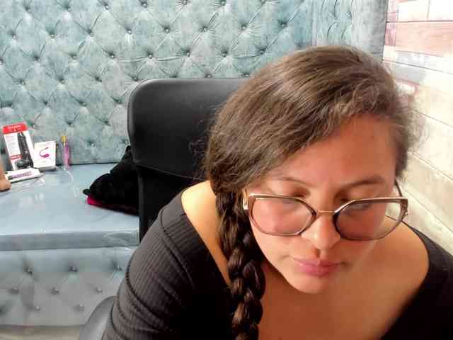 SaraThonson webcam