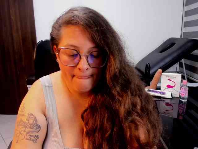 SaraThonson webcam