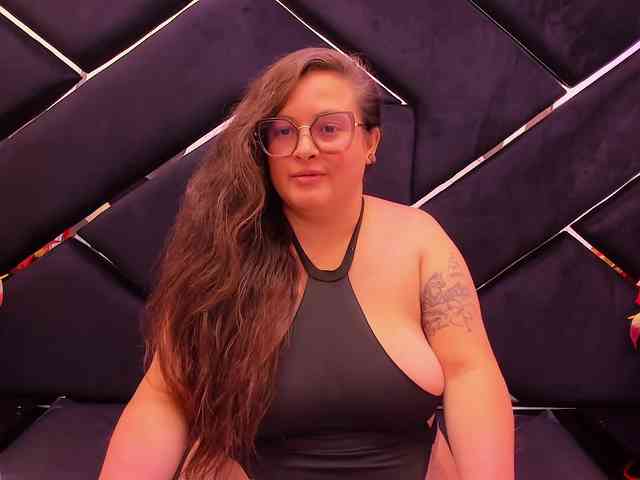 SaraThonson webcam
