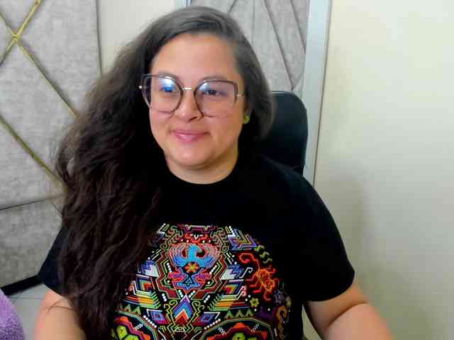 SaraThonson webcam