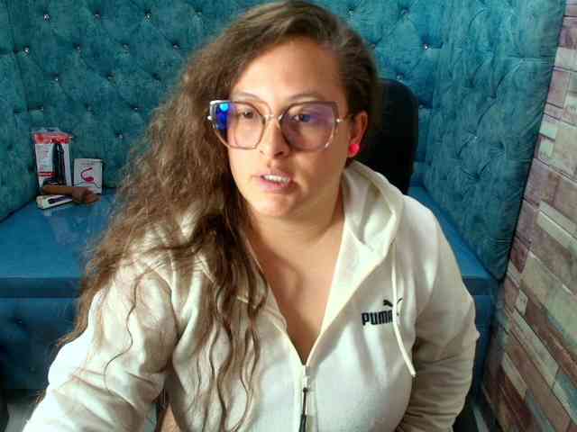 SaraThonson webcam