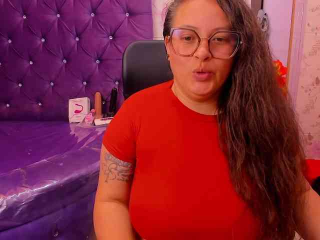 SaraThonson webcam