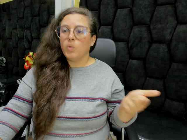 SaraThonson webcam