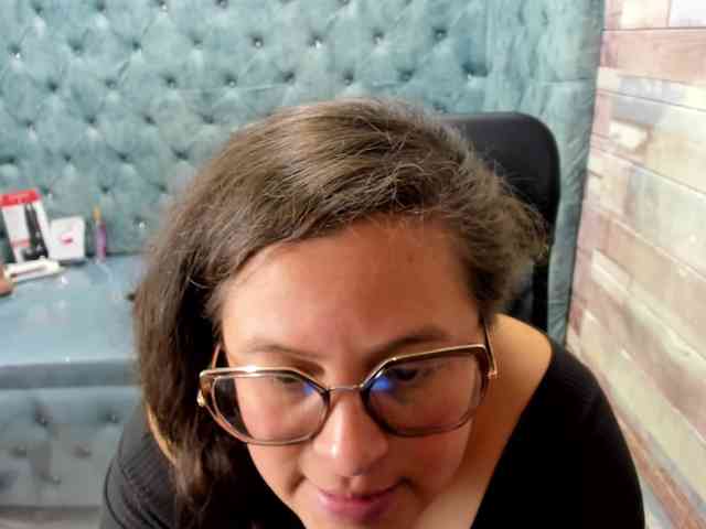 SaraThonson webcam