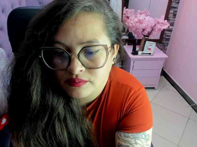SaraThonson webcam