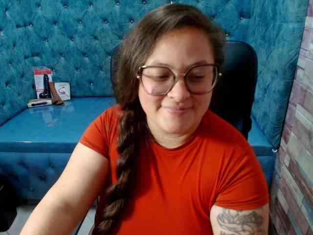 SaraThonson webcam