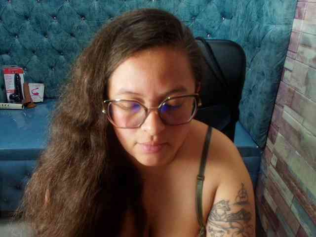 SaraThonson webcam