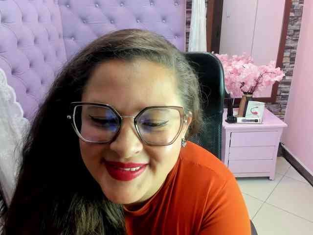 SaraThonson webcam