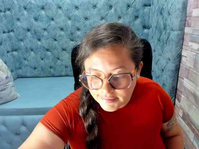 SaraThonson webcam