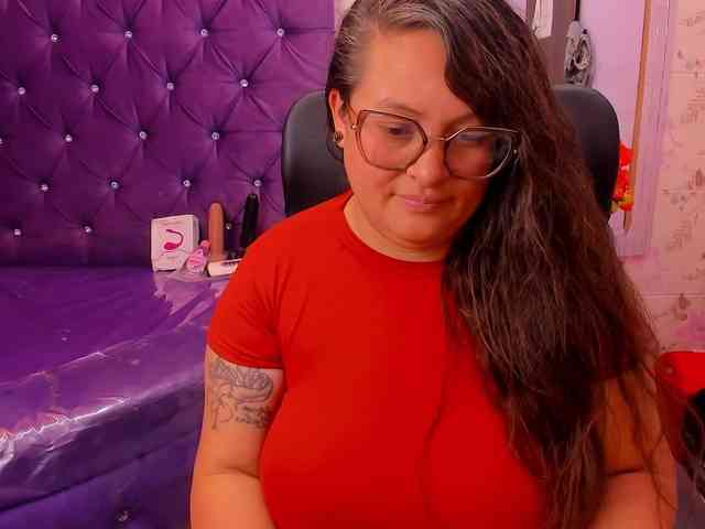 SaraThonson webcam
