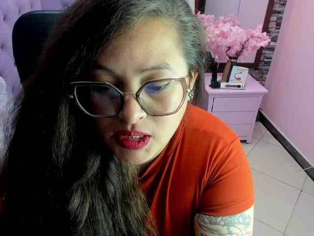 SaraThonson webcam
