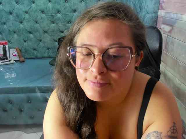 SaraThonson webcam