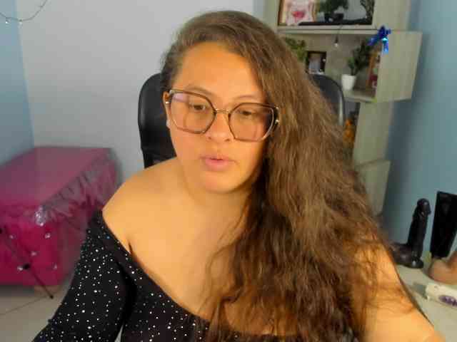 SaraThonson webcam