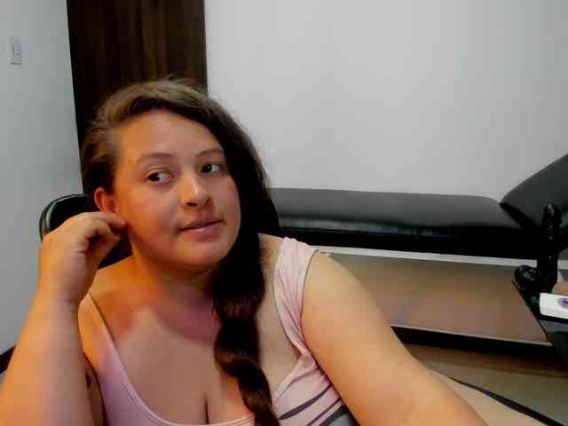 SaraThonson webcam
