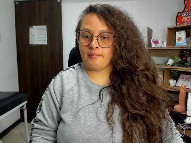 SaraThonson webcam