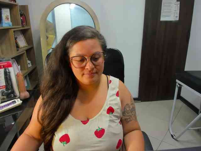SaraThonson webcam