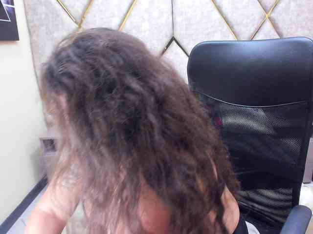 SaraThonson webcam