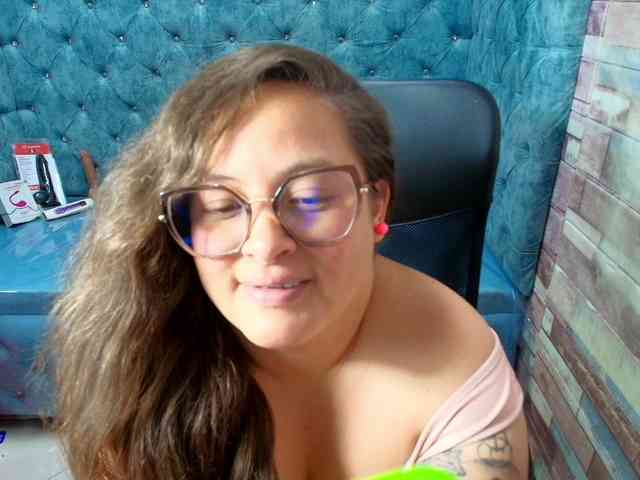 SaraThonson webcam