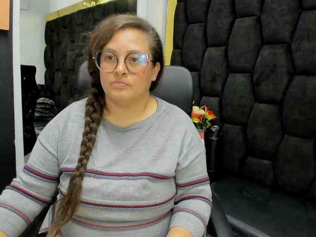 SaraThonson webcam