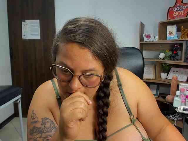 SaraThonson webcam