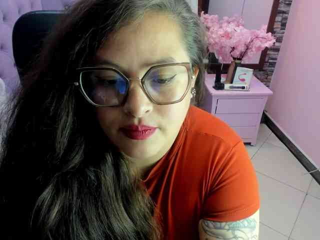 SaraThonson webcam