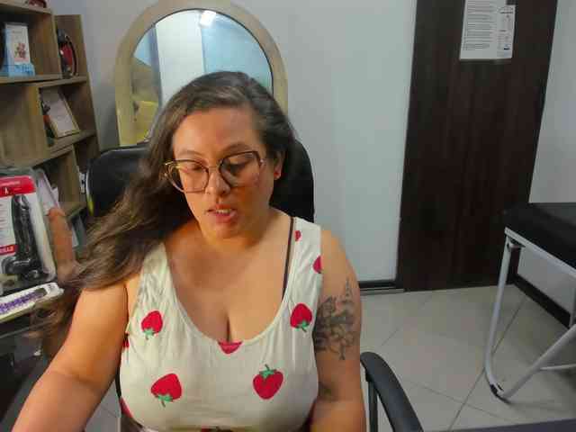 SaraThonson webcam