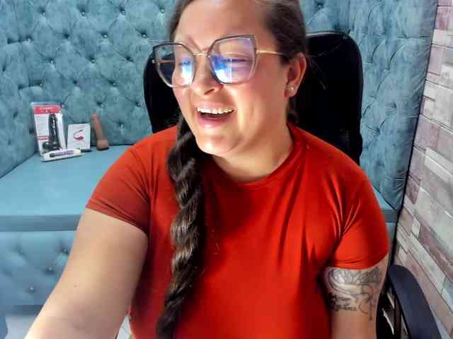 SaraThonson webcam