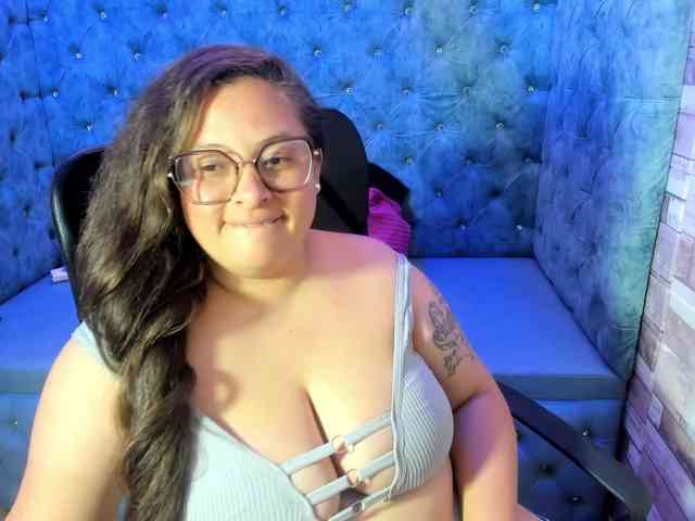 SaraThonson webcam