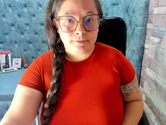 SaraThonson webcam