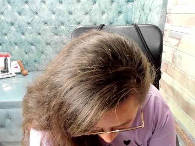 SaraThonson webcam