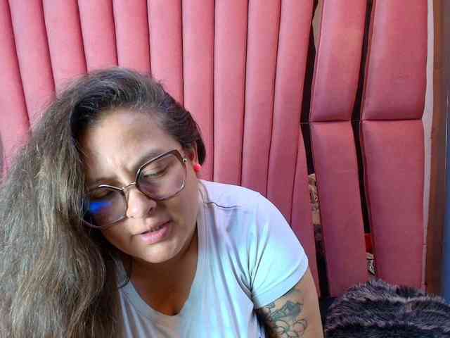 SaraThonson webcam