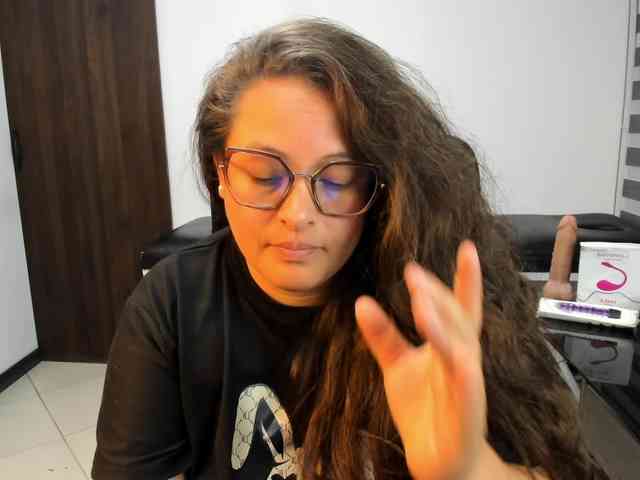 SaraThonson webcam
