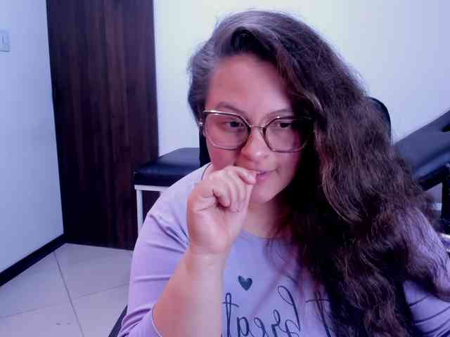 SaraThonson webcam