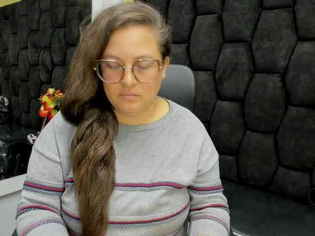 SaraThonson webcam