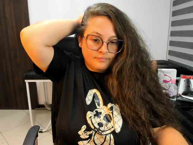 SaraThonson webcam