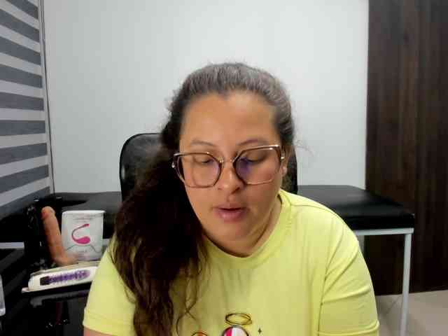 SaraThonson webcam