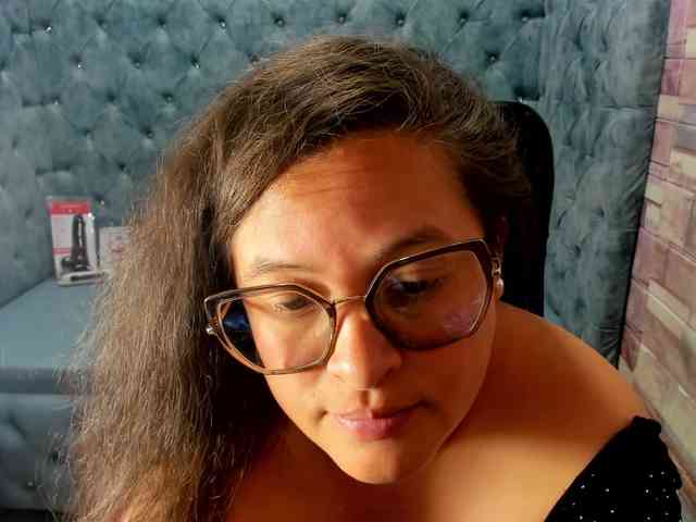 SaraThonson webcam