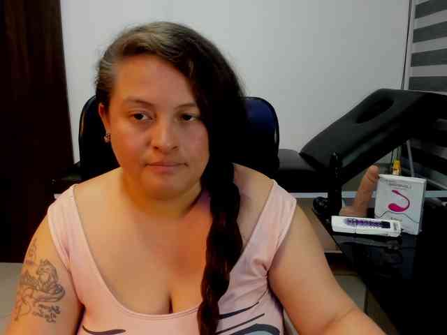 SaraThonson webcam