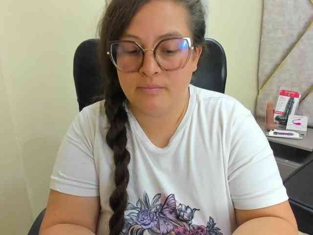 SaraThonson webcam