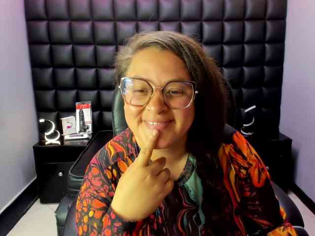 SaraThonson webcam